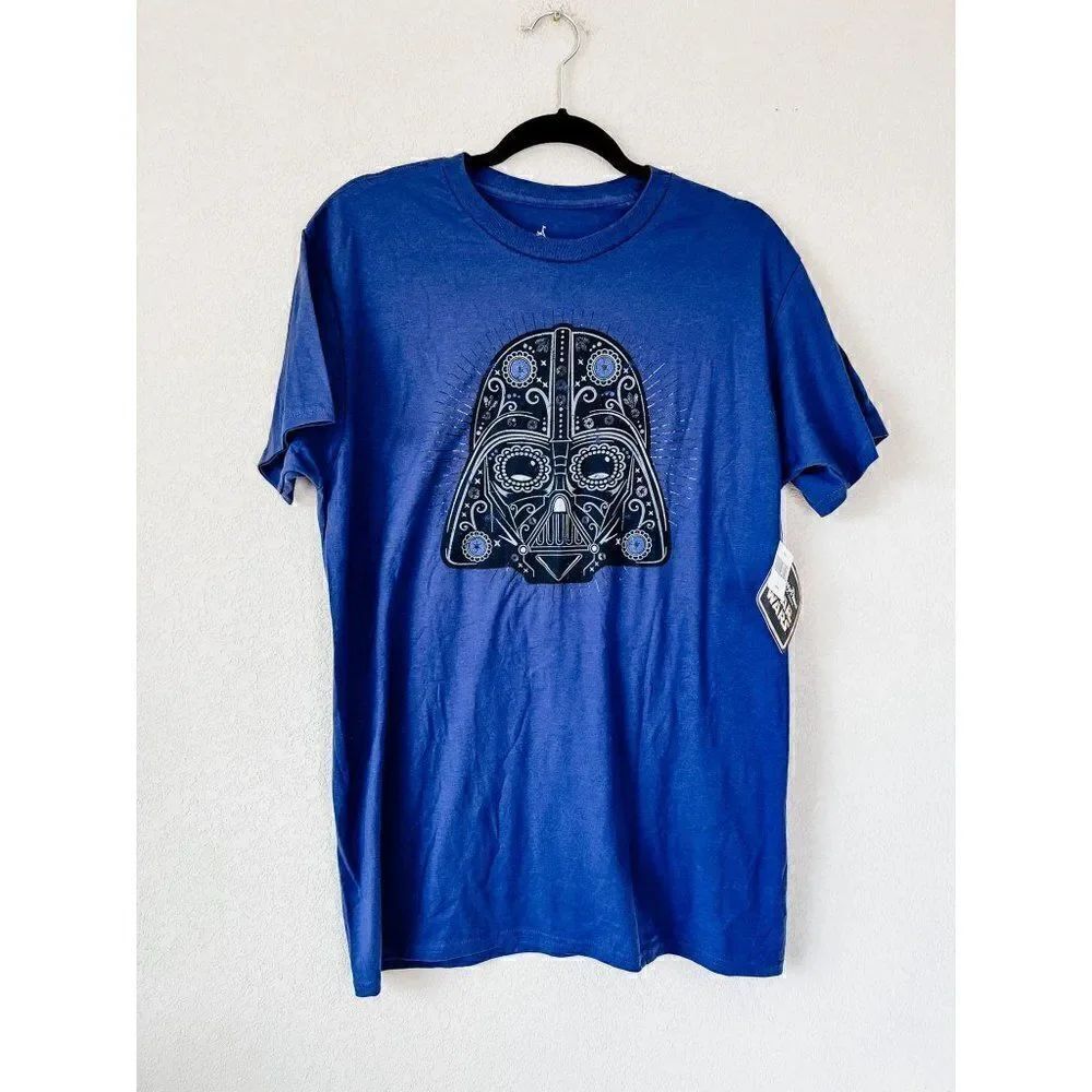 NWT! Disney Parks Star Wars Darth VaderâTee,âSizeâLarge